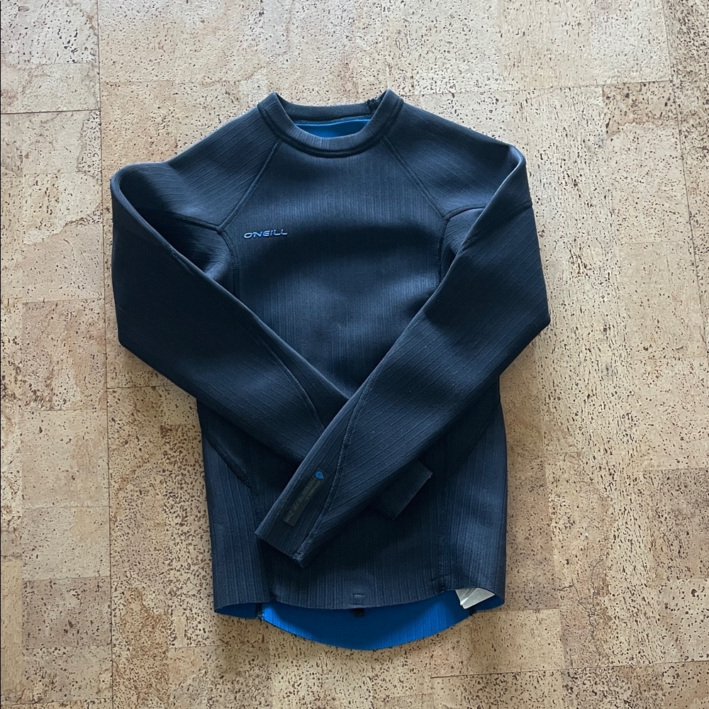 O'Neill Black Wetsuit Top with Blue Lining